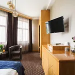 Ark Palace & 4* Odessa