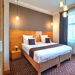 Ark Palace & 4* Odessa