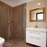 Hotel Ark Palace & 4*