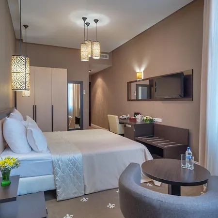 Ark Palace & Отель 4*