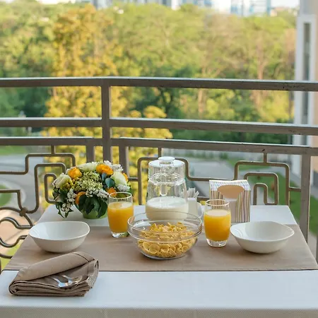 Ark Palace & Отель