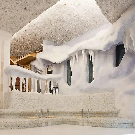 Ark Palace & 4* Odessa