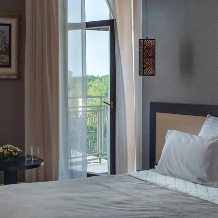 Ark Palace & Одесса