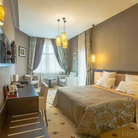 Ark Palace & Отель 4*