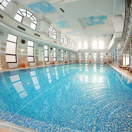 Ark Palace & Отель 4*