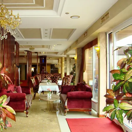 Ark Palace & Отель