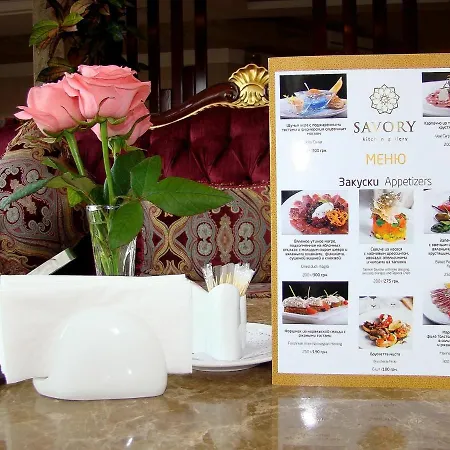 Ark Palace & オデッサ