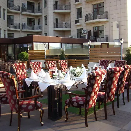 ホテル Ark Palace & 4*