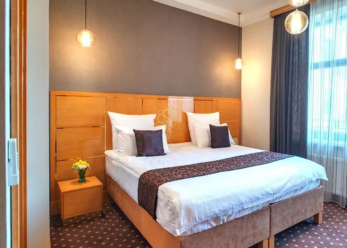 Ark Palace & 4* Odessa