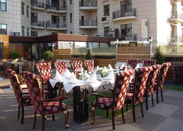 Hotel Ark Palace & 4*