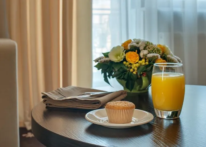 Готель Ark Palace &